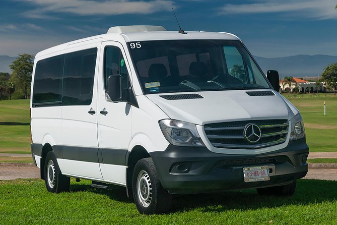 Puerto Vallarta Airport to Hotel Private Transfer by Minivan - A private minivan is mostly about reducing airport stress