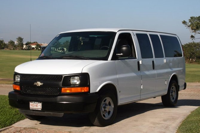 Puerto Vallarta Airport to Hotel Private Transfer by Minivan - Who travels best in a minivan up to six