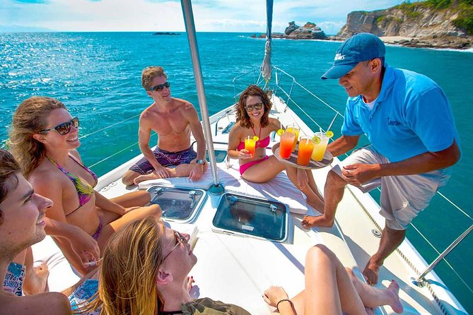 Puerto Vallarta Luxury Sailing with Premium Open bar & lunch - The crew experience: attention without hovering