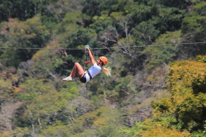 Puerto Vallarta's Best Canopy Zipline + Jorullo Bridge walk! - Getting there: pickup in Zona Hotelera Norte and the ride to the park